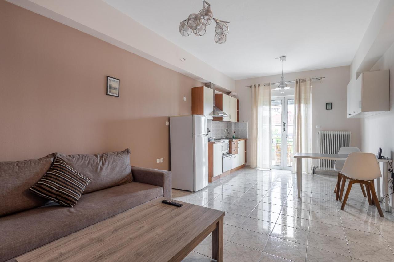 Central Apartment With Parking Λάρισα Εξωτερικό φωτογραφία